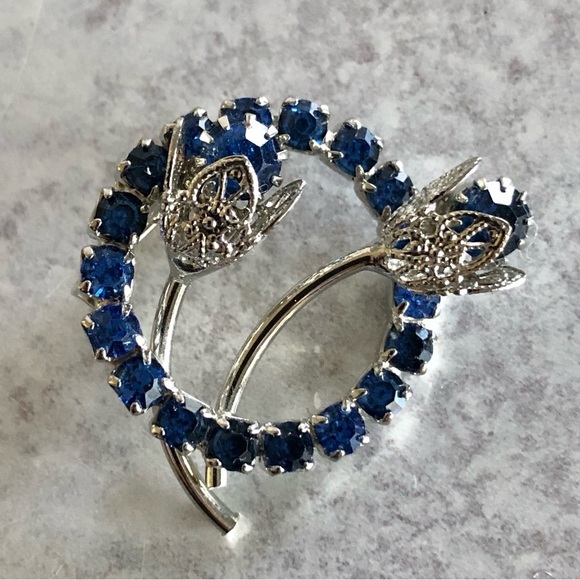 Sapphire Blue Rhinestone Tulips Brooch & Clip-on Earrings Set - Picture 2 of 6